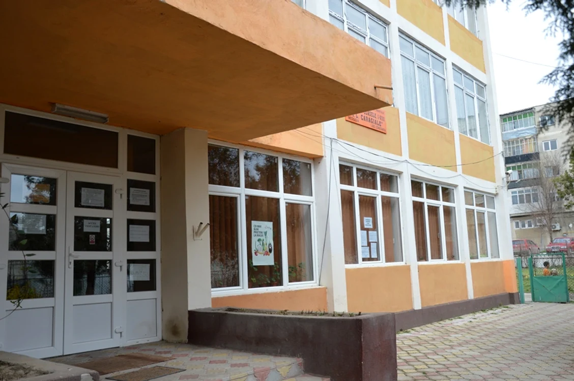 Fata abuzată sexual învață la Scoala IL Caragiale din Medgidia Foto: ct100.ro