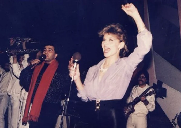 Elena Cârstea şi Cornel verban s-au cunoscut pe litoral în 1981