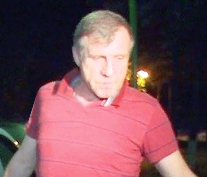 &quot;Era noapte şi nu i-am văzut mergând pe marginea drumului&quot; - Taximetristul vinovat