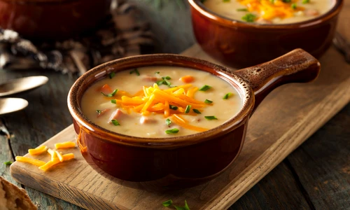 Supa de branza si bere  Sursa foto shutterstock 331646234 jpg