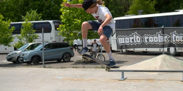 Patric Ilut lider al clasamentului mondial World Rookie Tour la categoria sub 15 ani jpeg