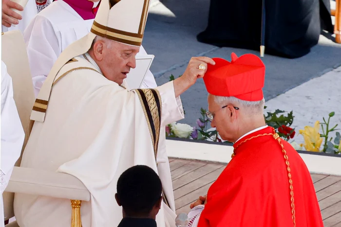 Regretatul Papă Francisc l-a adus la Vatican pe cardinalul american Robert Prevostîn 2023