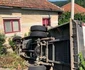 Accident pe DN 7 A în Brezoi - Vâlcea camion răsturnat sub un pod după ce i-a explodat o roată Foto Adevărul 