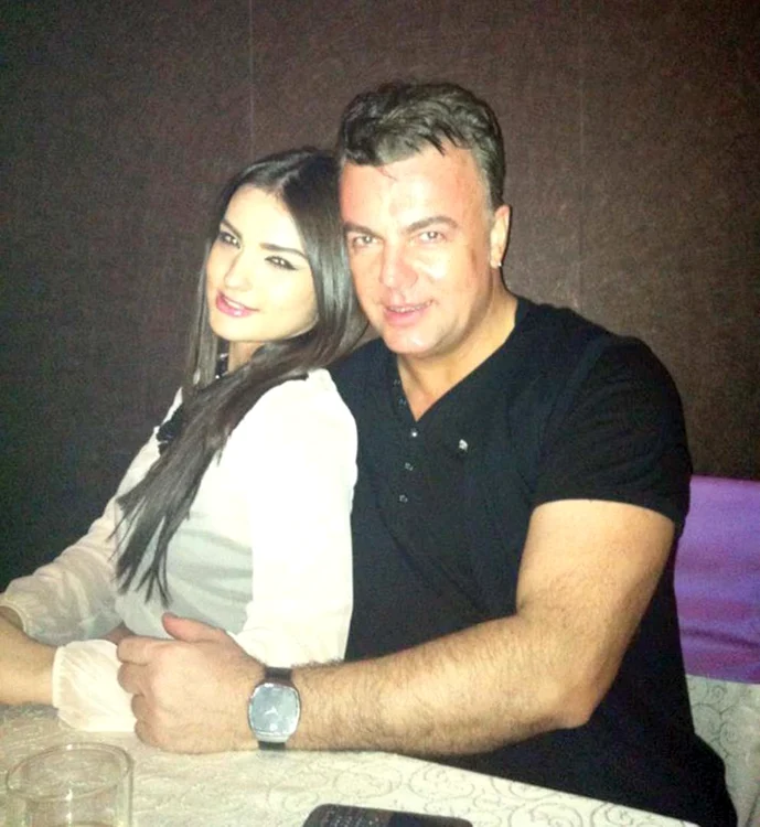 Adrian Enache nu-şi mai scapă fiica din ochi