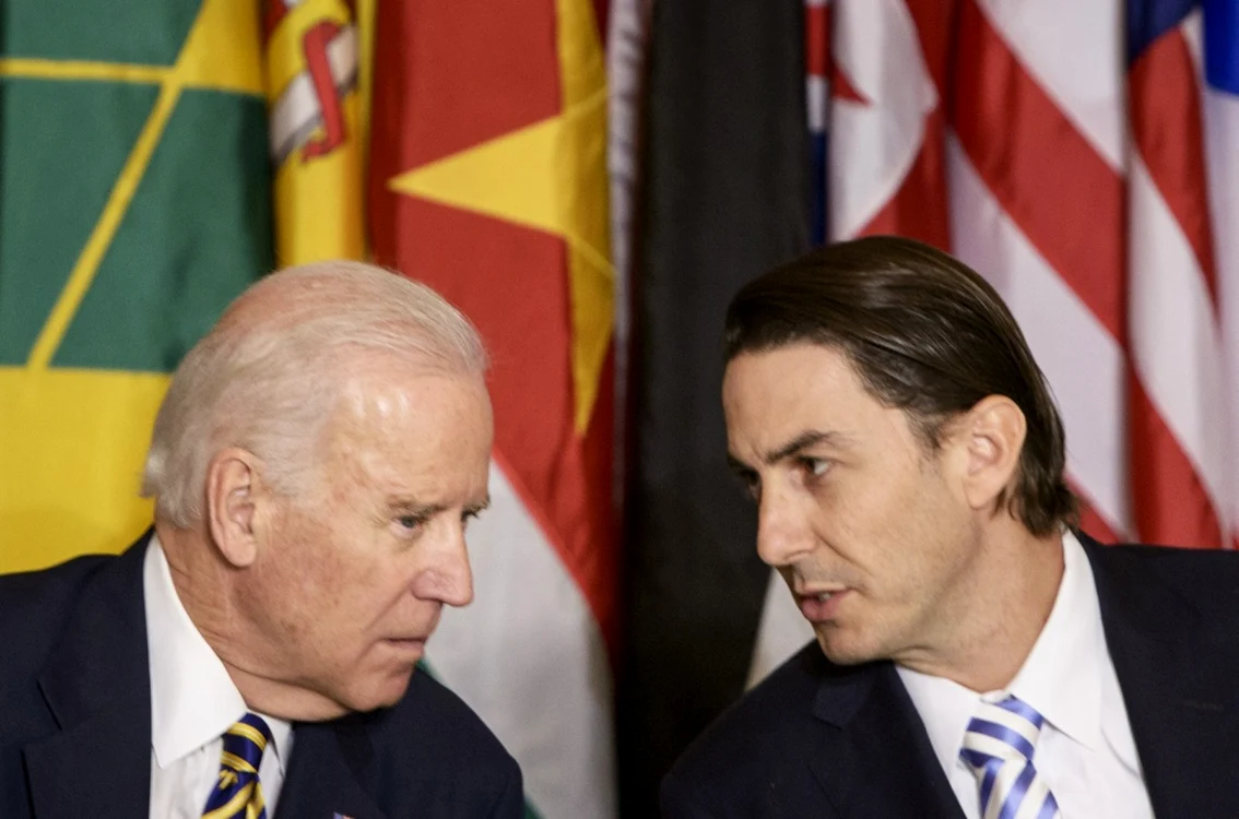 Joe Biden împreună cu Amos Hochstein