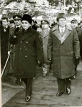Președintele Iugoslaviei, Iosip Broz Tito, primit de Nicolae Ceaușescu la Drobeta Turnu-Severin, în decembrie 1977 (©  „Fototeca online a comunismului românesc”, cota: 216/1977)