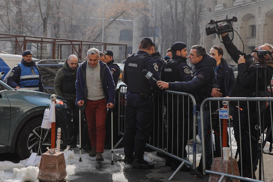 Jandarmeria explică măsurile sporite de securitate de la Parchetul General, unde este audiat Călin Georgescu
