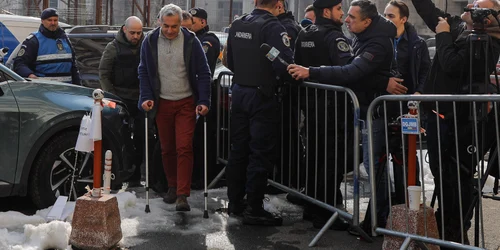Georgescu săltat și dus la parchetul general FOTO INSTANT CG PG 005 INQUAM Photos Malina Norocea jpg