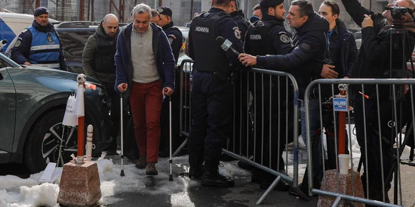 Georgescu săltat și dus la parchetul general FOTO INSTANT CG PG 005 INQUAM Photos Malina Norocea jpg