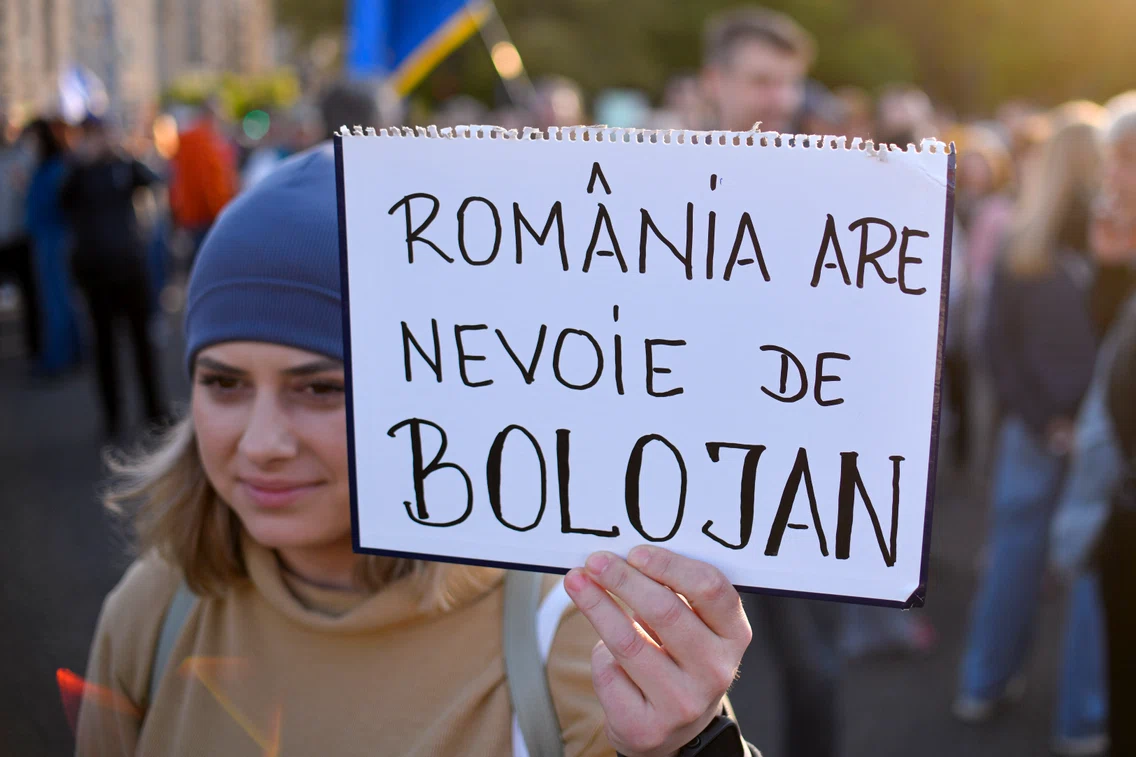 Miting de sustinere a lui Bolojan in Bucuresti FOTO Mediafax 