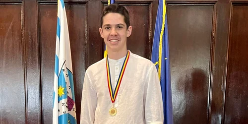 David Marghidan foto Scoala Mihai Eminescu Pitesti jpg