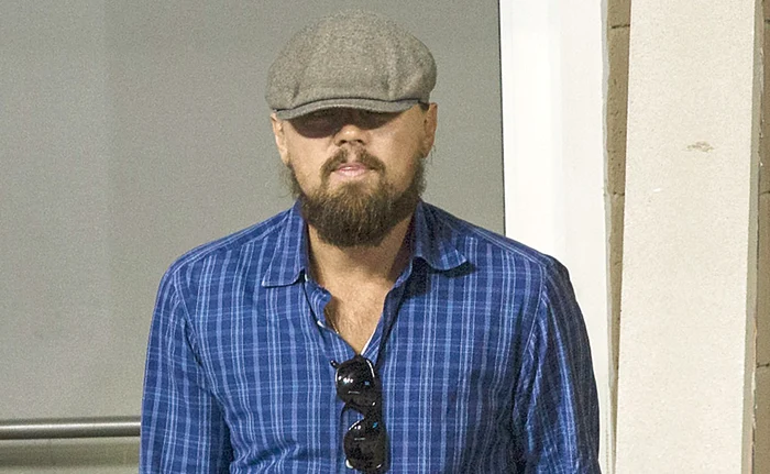 
    Richard Burton şi Liz Taylor  sudau ţigările la OscaruriFoto: Guliver/ Getty Images/ Splashnews  