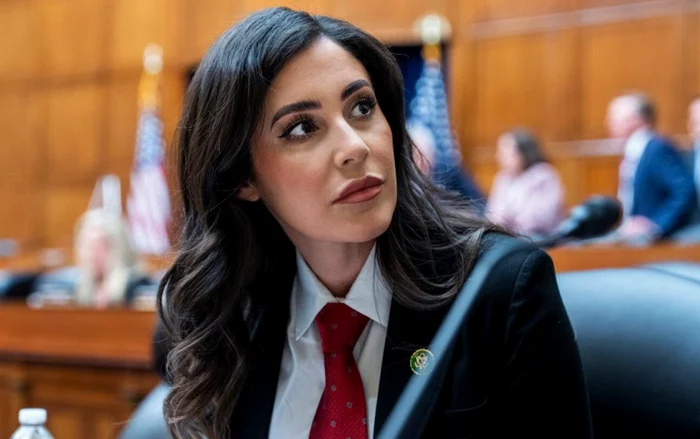 Republicana Anna Paulina Luna își anunță susținerea pentru Simion la prezidențiale: „Este pro-America și pro-MAGA!”