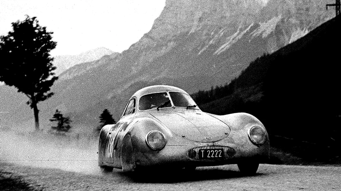 FOTO/ Cel mai vechi Porsche va fi scos la licitaţie Iată cum arată exemplarul realizat înainte de cel de al Doilea Război Mondial jpeg