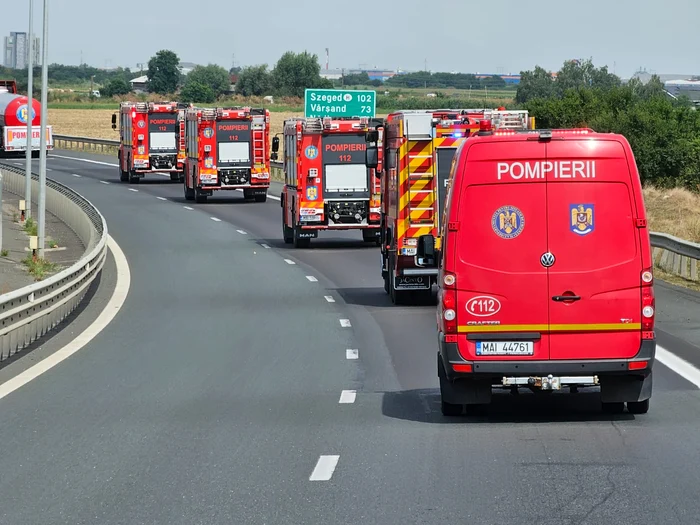 Pompierii români, în drum spre Franța FOTo IGSU