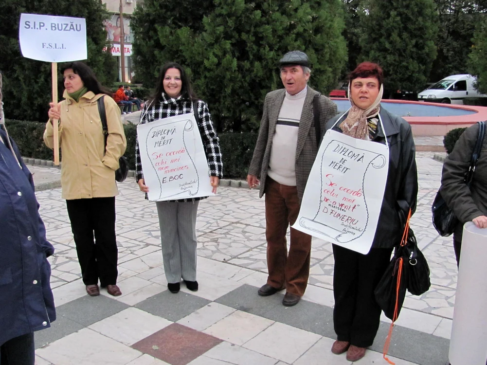 Sindicaliştii au pregătit diplome pentru guvernanţi