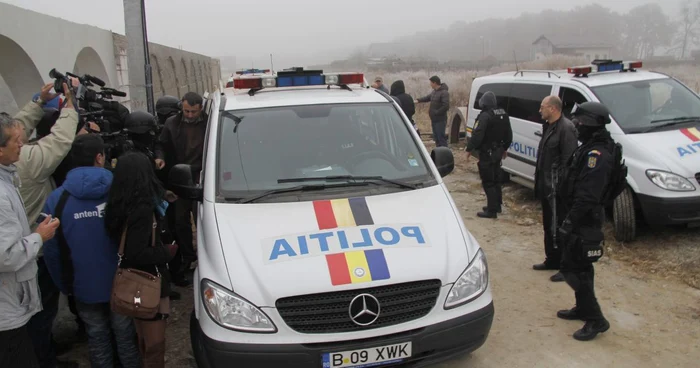 Descinderile au avut loc la locuințele falsificatorilor de carduri (Foto Arhivă)