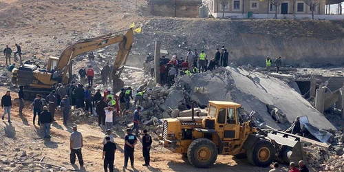 Zeci de morți în estul Libanului în urma unui val de bombardamente israeliene Foto X   War Correspondent jfif