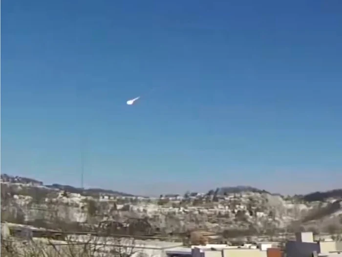 Meteoritul a fost observat în mai multe state FOTO captură video
