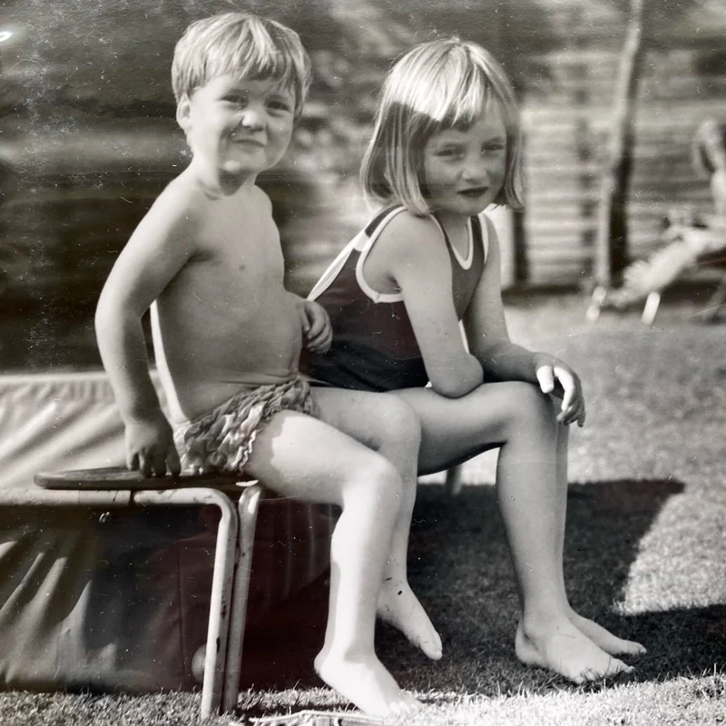 Prințesa Diana și fratele ei, Charles Spencer. FOTO: arhiva personală, Instagram
