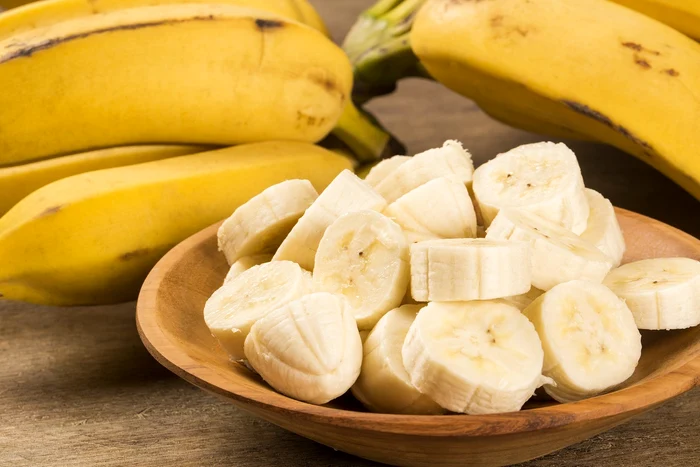 Bananen, fructe bogate în potasiu. FOTO Arhivă