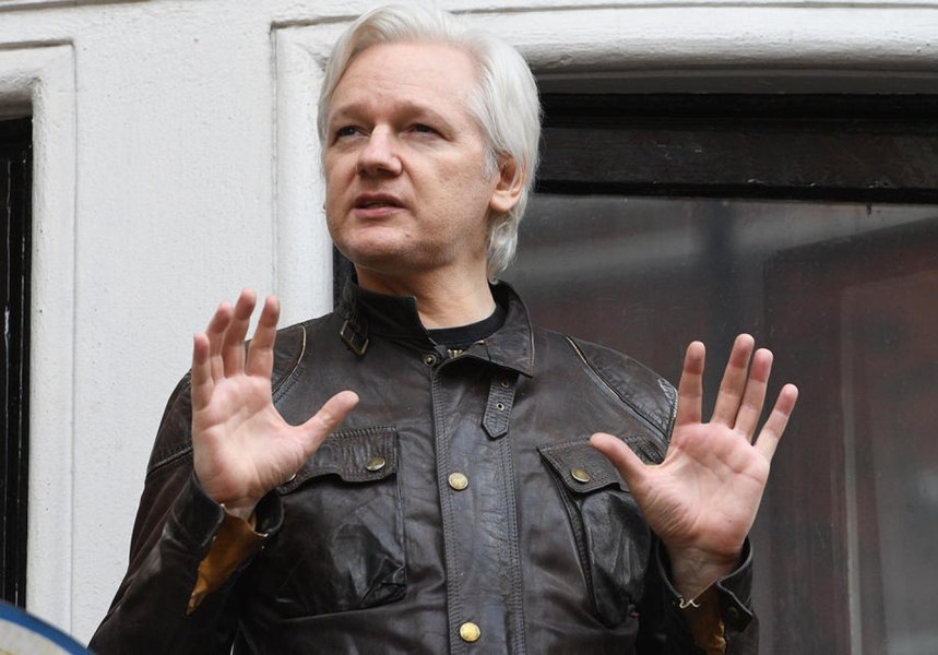 Franța: Un tribunal i-a refuzat lui Julien Assange dreptul de a solicita azil din Regatul Unit