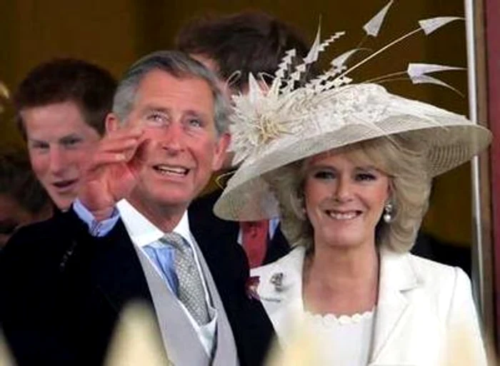 Printul Charles şi Camilla s-au căsătorit în anul 2005, la 8 ani de la moartea lui Lady Di