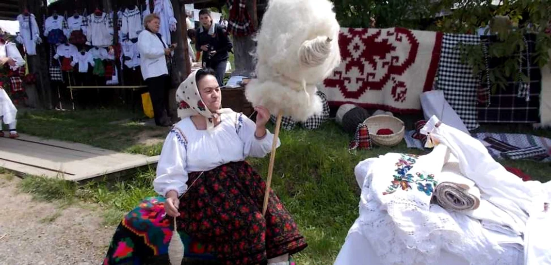 muzeul satului mm
