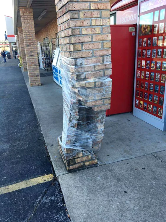Banda adezivă repară orice