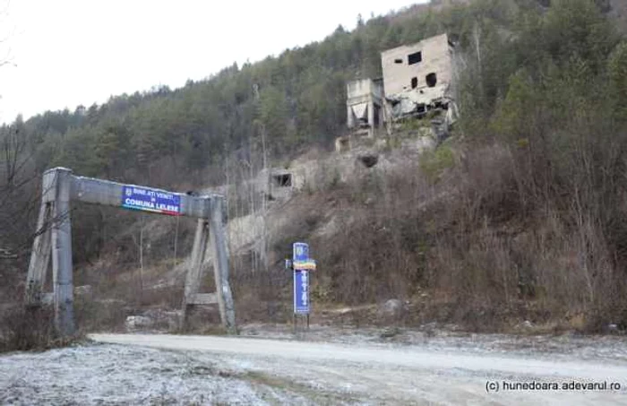 craciuneasa cariera de piatra din munti foto daniel guta