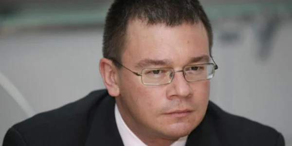 Mihai Răzvan Ungureanu