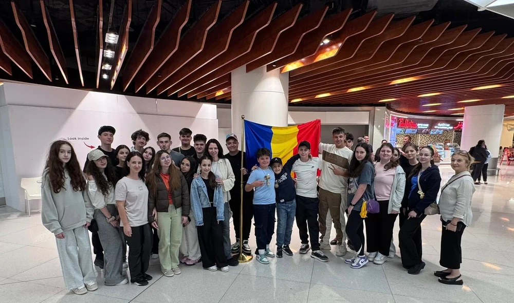 Părinții copiilor repatriați din Dubai, mulțumiri către Consulatul României. „Imaginea razboiului te ajută să înțelegi cât valorează pacea”