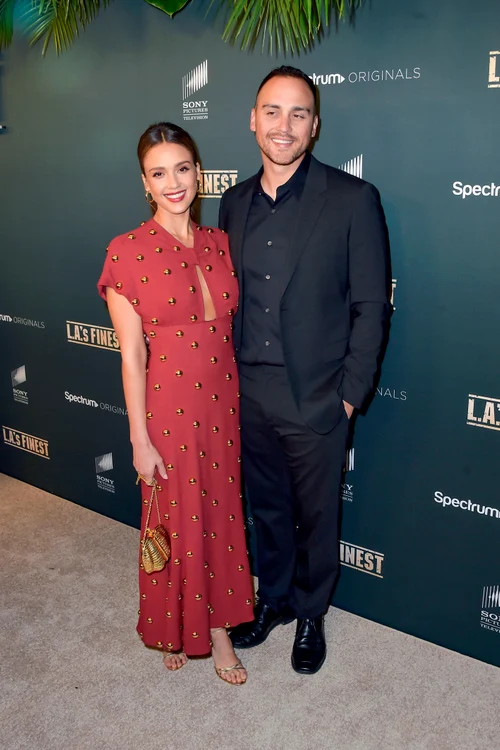 Jessica Alba și fratele ei