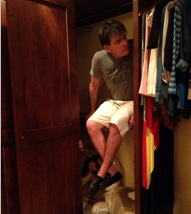 Charlie Sheen în 2011 după ce a făcut sex cu Georgia Jones într-un dulap