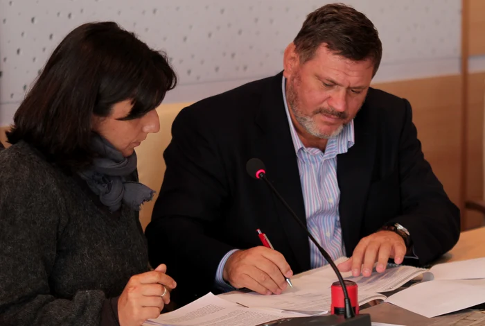 Cristian Constantin Poteras (drepta) a actionat in urma sesizarilor primite de la cetatenii