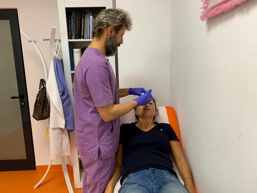 Claudia Ghiţulescu şi medicul Călin Doboş, esteticianul vedetelor 