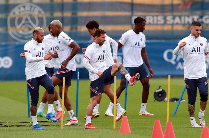 
    Lionel Messi e coleg la PSG cu alte staruri ale fotbalului mondialFoto: EPA-EFE  