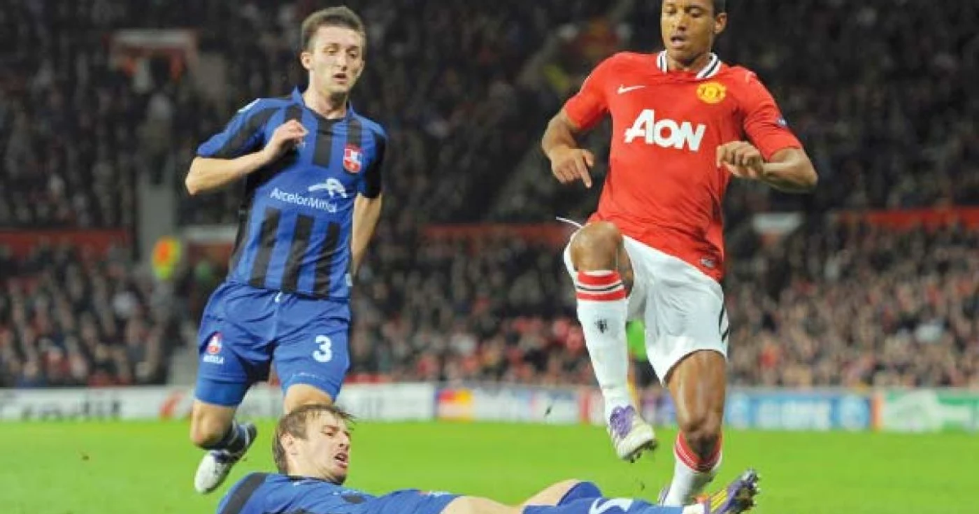 Gălăţenii au făcut eforturi disperate pentru a-l opri pe Nani, însă Manchester United a învins din nou Oţelul, aşa cum o făcuse şi la Bucureşti   