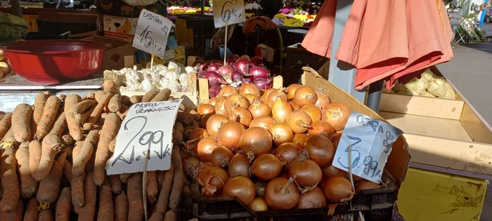 Prețurile produselor de post în piețele brașovene FOTO Ioan Buciumar