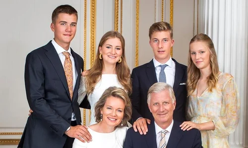 Craciun in familia regala a Belgiei, Palatul regal de la Bruxelles pagina oficiala (2) jpg