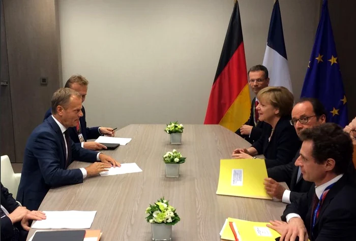 Imagine de la întâlnirea liderilor UE, premergătoare negocierilor cu GreciaFOTO Donald Tusk/Twitter
