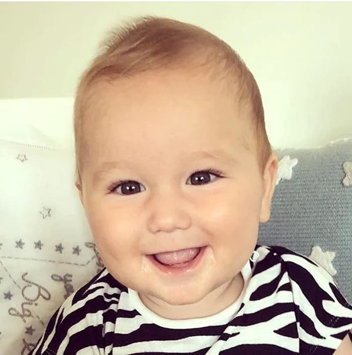 Iacob are aproape 8 luni