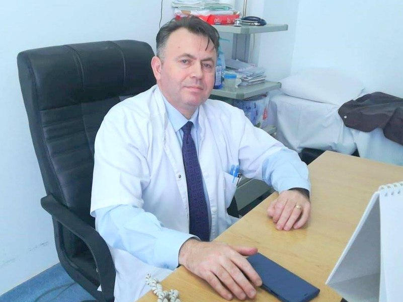 DNA cere avizul Camerei Deputaților pentru percheziții în Dosarul Tătaru. Fotografiile în care medicul a fost surprins cu banii pe birou