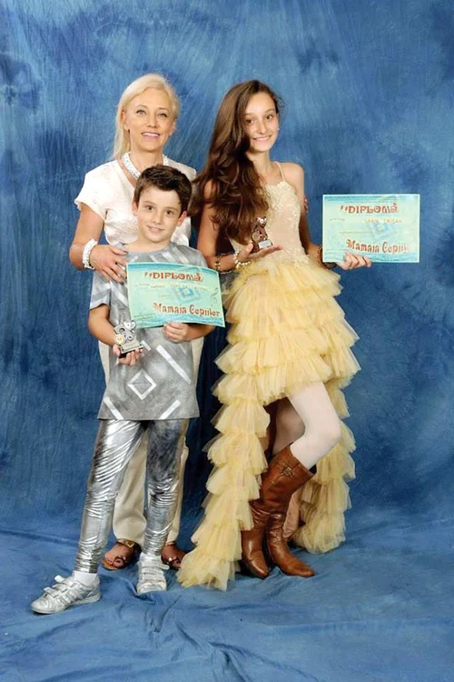 
    Adrian Enache  e mândru de Diana  