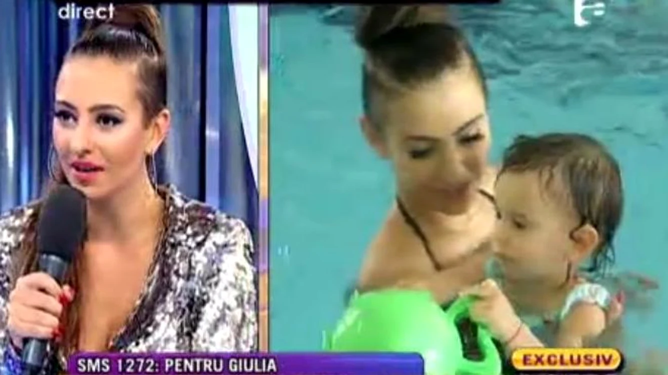 Giulia Anghelescu merge constant cu fetiţa ei la înot. «O ajută să se dezvolte fizic şi psihic», spune ea (captură Antena1)