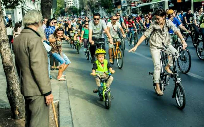 Imagine de la marsul biciclistilor din 2014. foto: Vitalie Brega