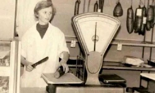 Epuizarea resurselor ţării pentru o utopie jpeg