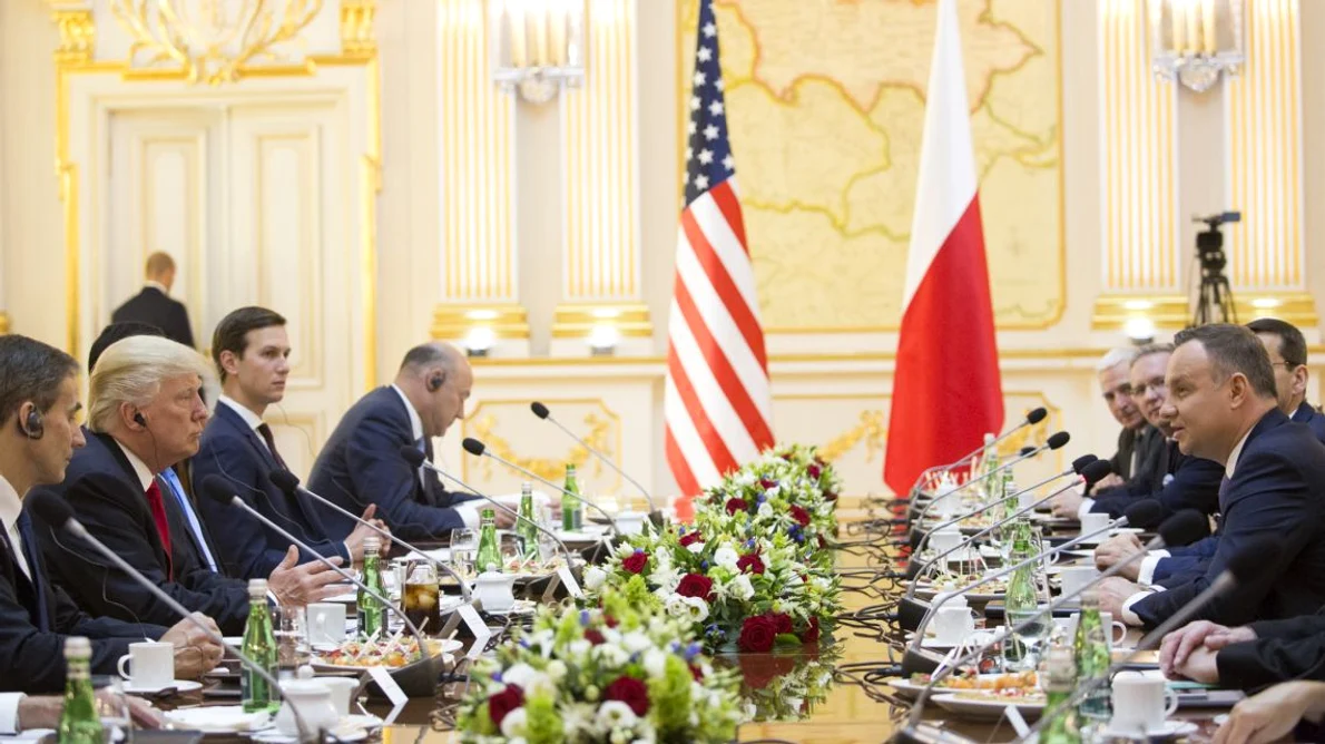 Polonia, dispusă să plătească peste 2 miliarde de dolari pentru o bază militară americană pe teritoriul său jpeg