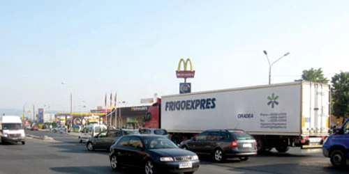 Hunedoara: Maşinile vor fi supravegheate video