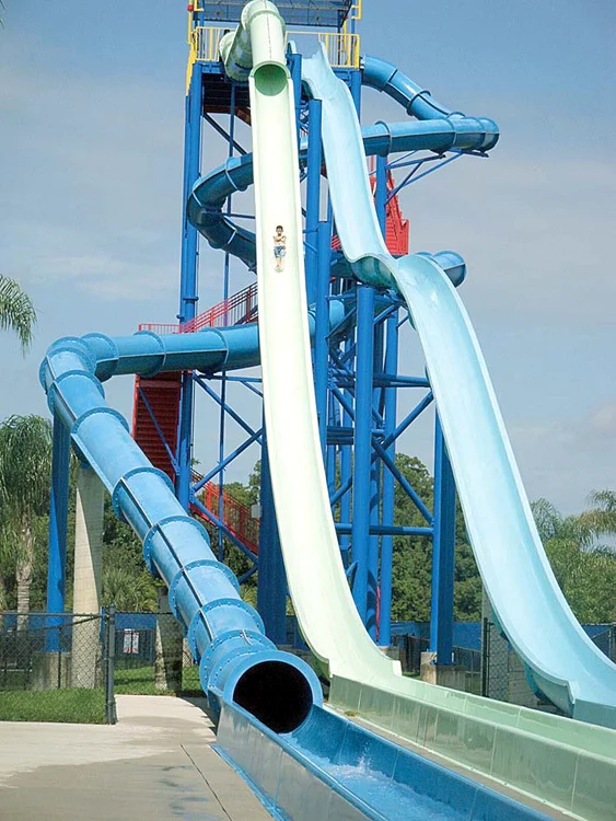 „Piscina infinită”,  sub forma unui vapor,  a costat  5,4 miliarde $